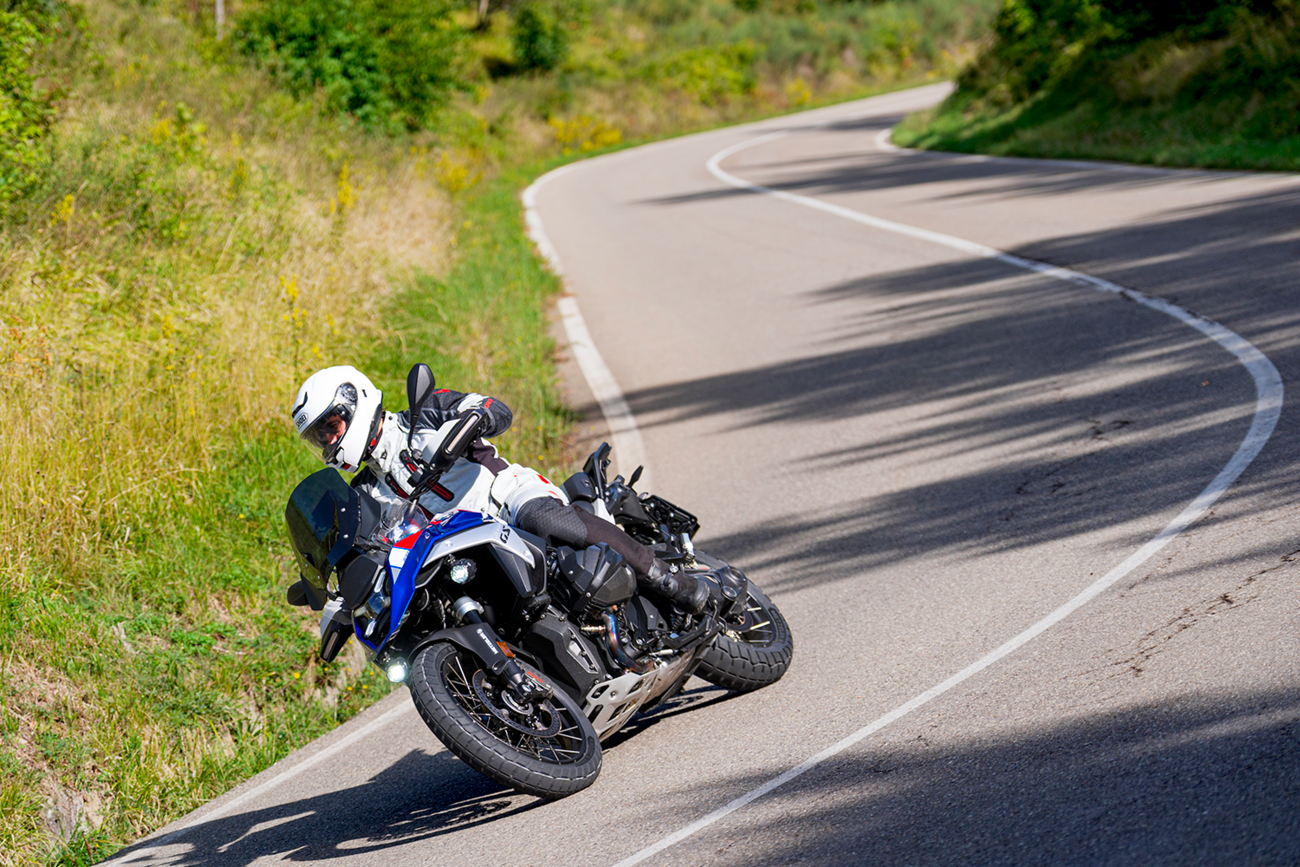 METZELER Tire - KAROO™ 4 - Street - Front - 110/80R19 - (59V)