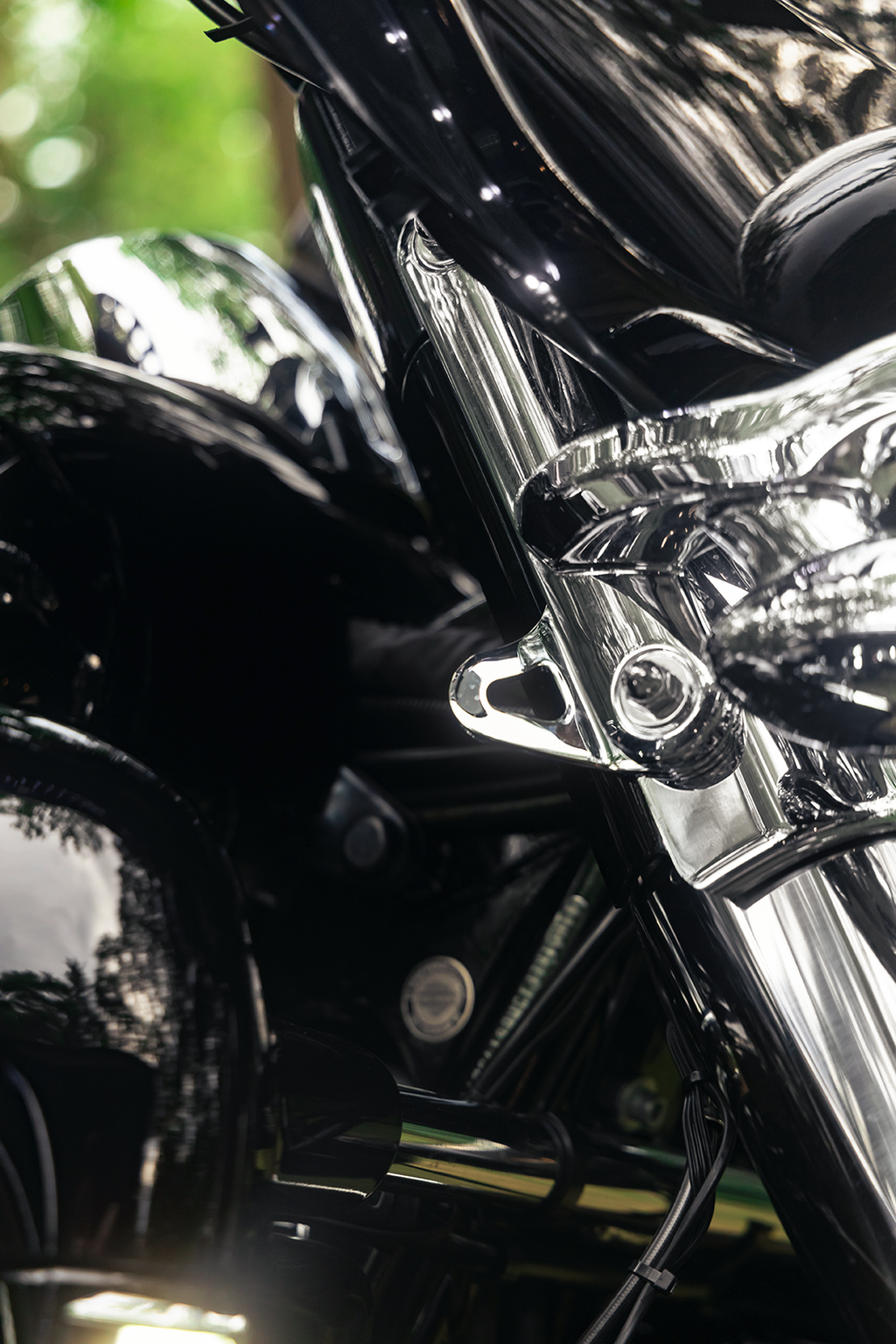 Ciro Bracket Tie Dn Flht - Chrome