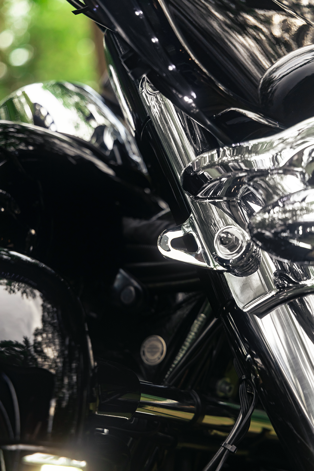 Ciro Bracket Tie Dn Flht - Chrome
