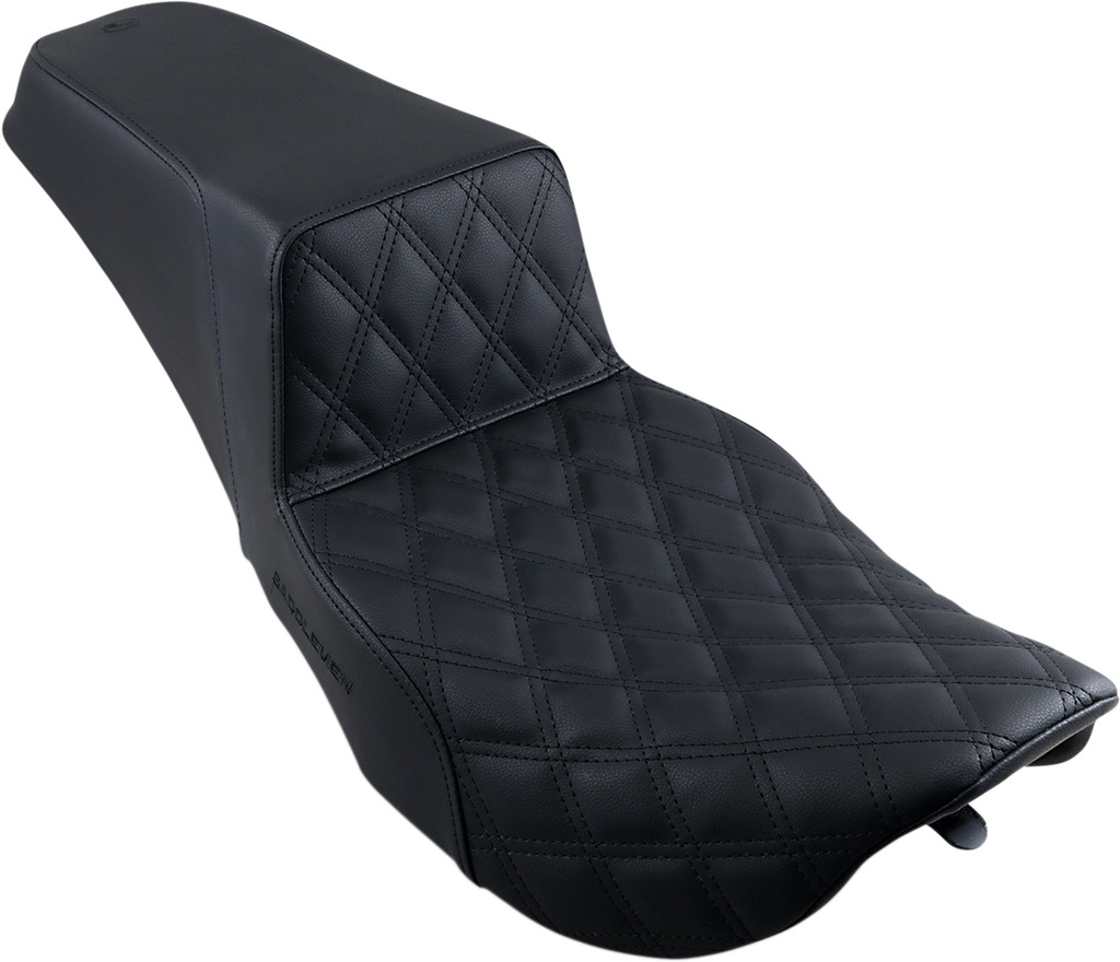 SADDLEMEN Step-Up Seat - Front Lattice Stitch - Black