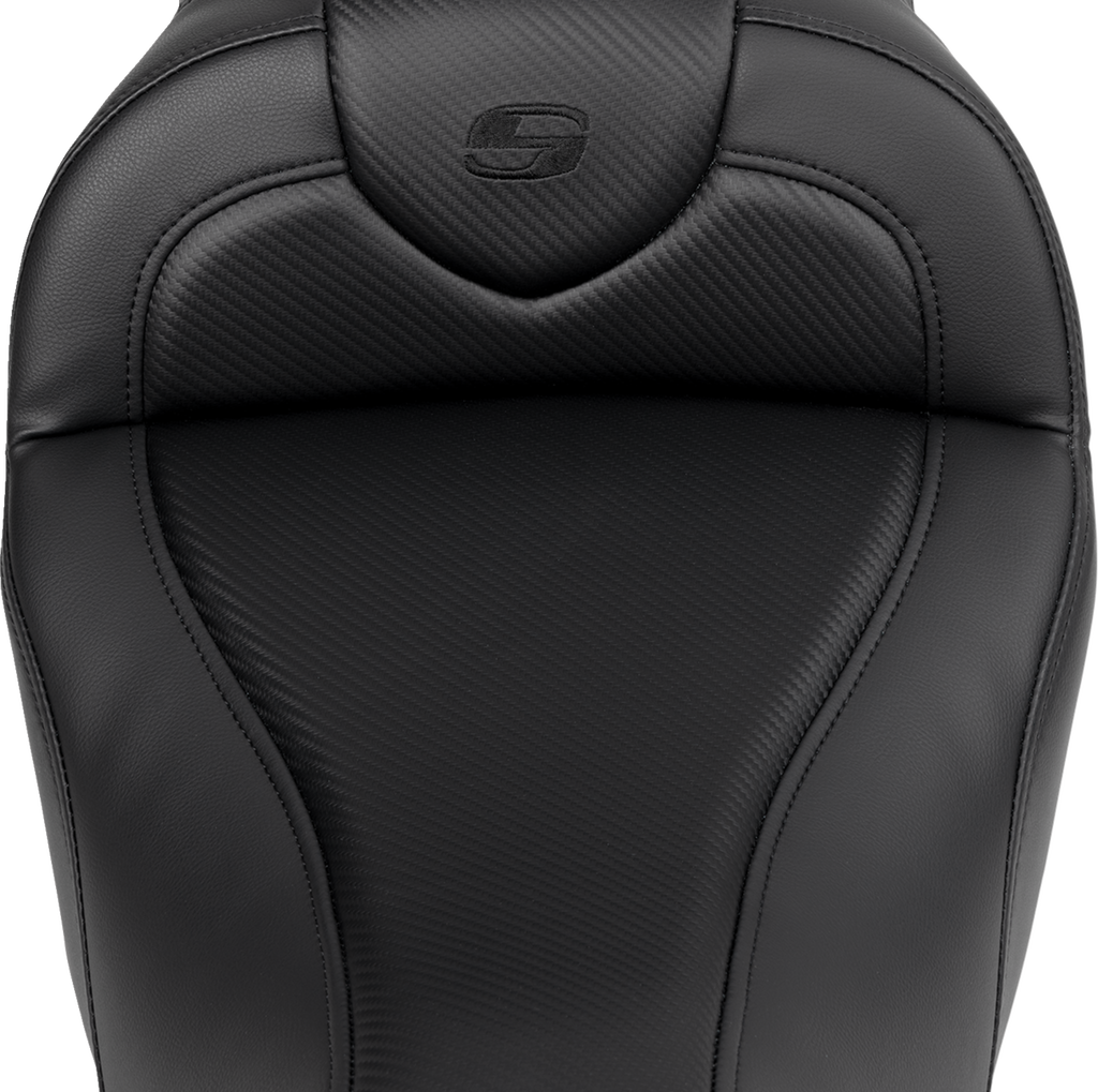 SADDLEMEN Roadsofa™ Seat - with Backrest - Carbon Fiber - Black Stitch - FL '08-'19