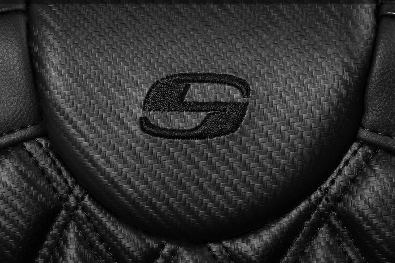 SADDLEMEN Roadsofa™ Extended Reach Seat - without Backrest - Lattice Stitch - Carbon Fiber - FL '08-'23