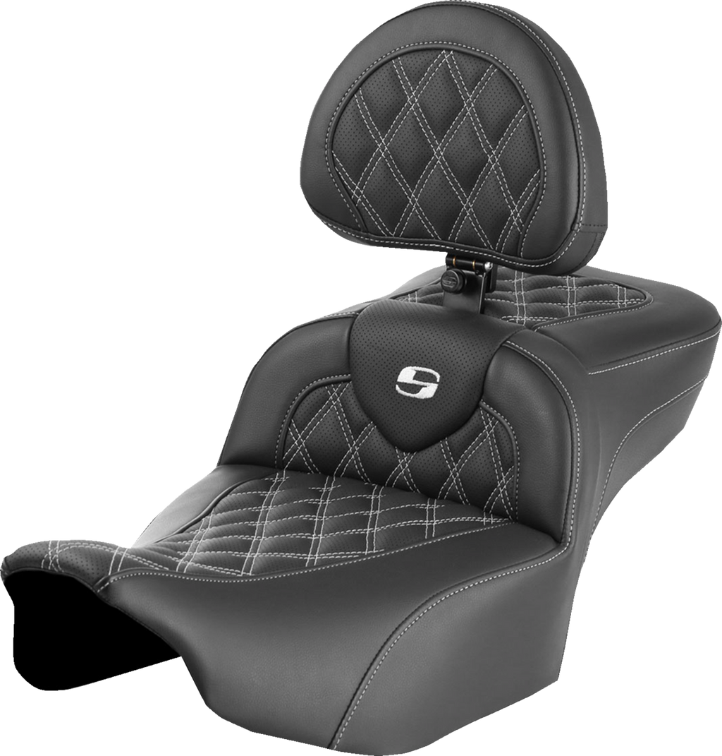 SADDLEMEN Roadsofa™ Extended Reach Seat - with Backrest - Lattice Stitch - White Stitch - FLTR/FLHX '23-'24