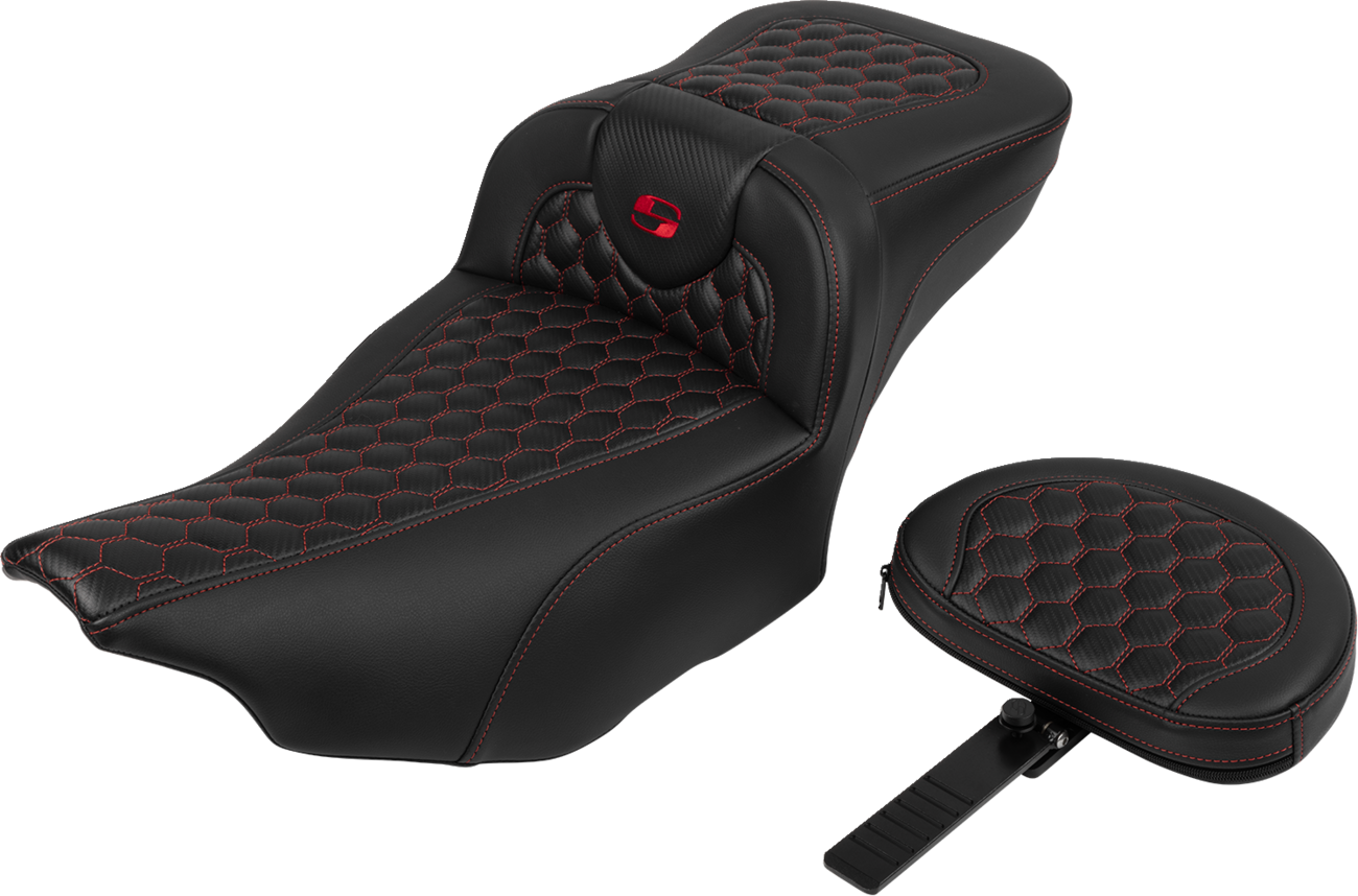 SADDLEMEN Roadsofa™ Extended Reach Seat - with Backrest - Honeycomb - Red Stitch - FLTR/FLHX '23-'24
