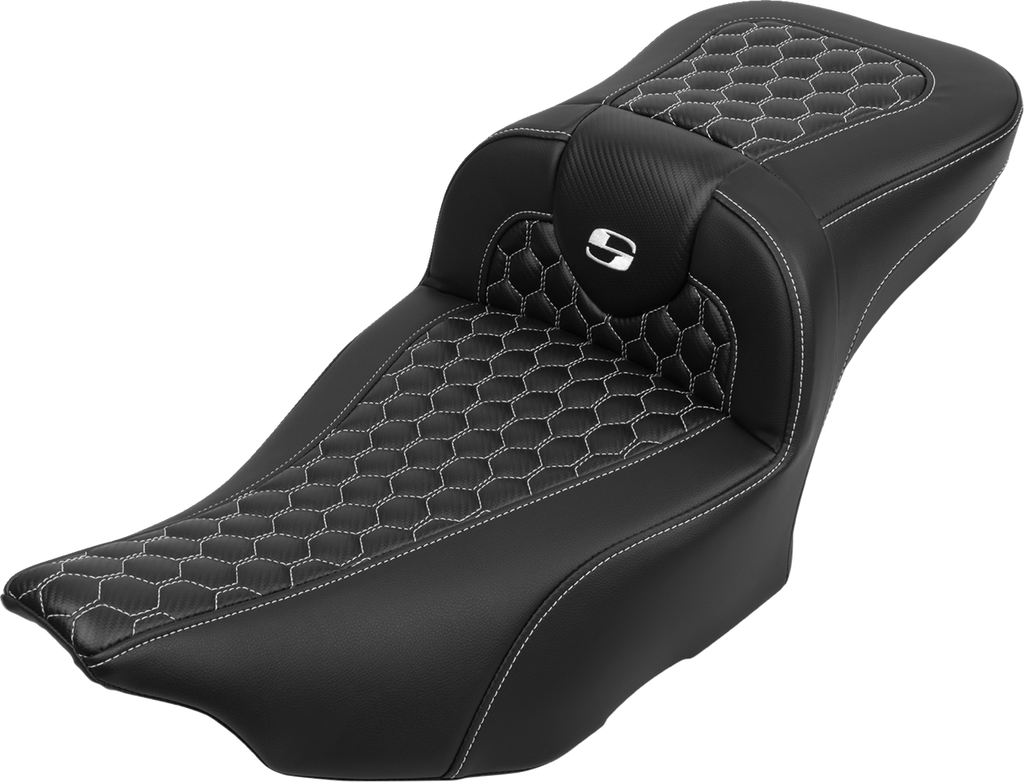 SADDLEMEN Roadsofa™ Extended Reach Seat - with Backrest - Honeycomb - White Stitch - FLTR/FLHX '23-'24