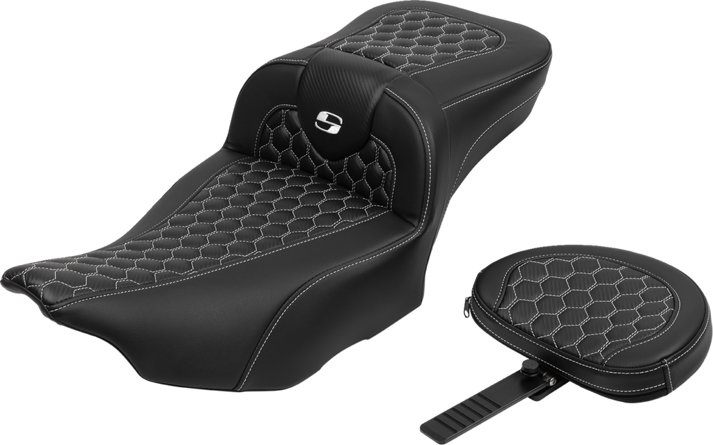 SADDLEMEN Roadsofa™ Extended Reach Seat - with Backrest - Honeycomb - White Stitch - FLTR/FLHX '23-'24