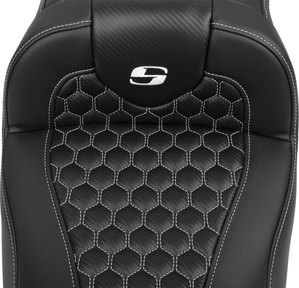 SADDLEMEN Roadsofa™ Extended Reach Seat - with Backrest - Honeycomb - White Stitch - FLTR/FLHX '23-'24