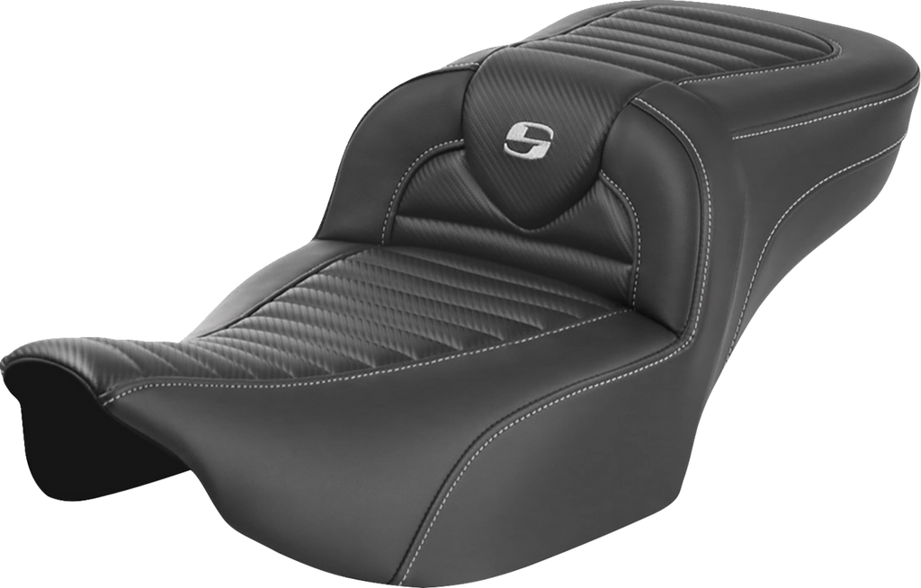 SADDLEMEN Roadsofa™ Extended Reach Seat - without Backrest - Tuck-n-Roll - Carbon Fiber - FLTR/FLHX '23-'24