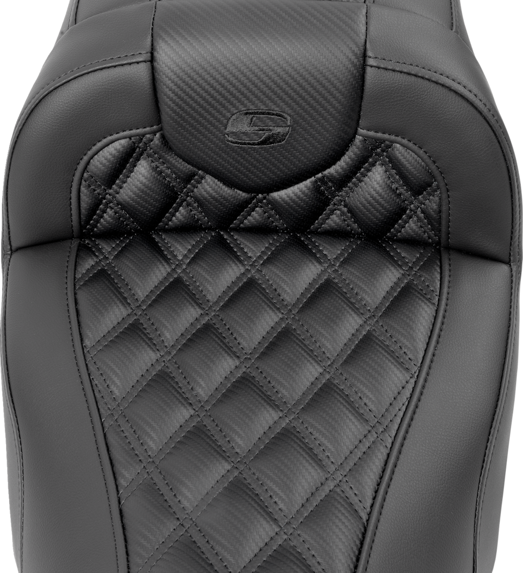 SADDLEMEN RoadSofa™ Seat - without Backrest - Carbon Fiber - Lattice Stitch - FLTR/FLHX '23-'24