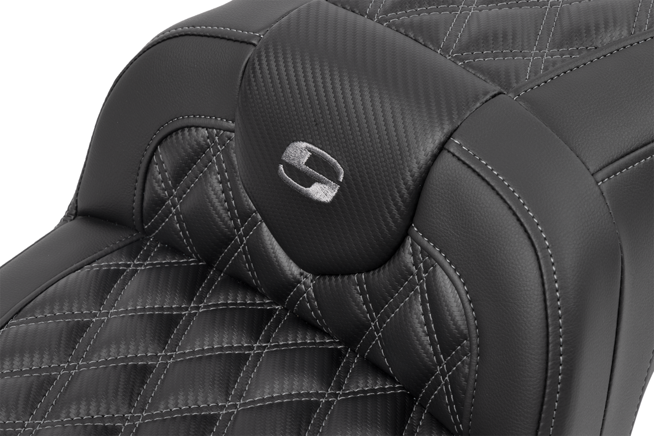 SADDLEMEN RoadSofa™ Seat - without Backrest - Carbon Fiber - Lattice Stitch - Gray Stitch - FLTR/FLHX '23-'24