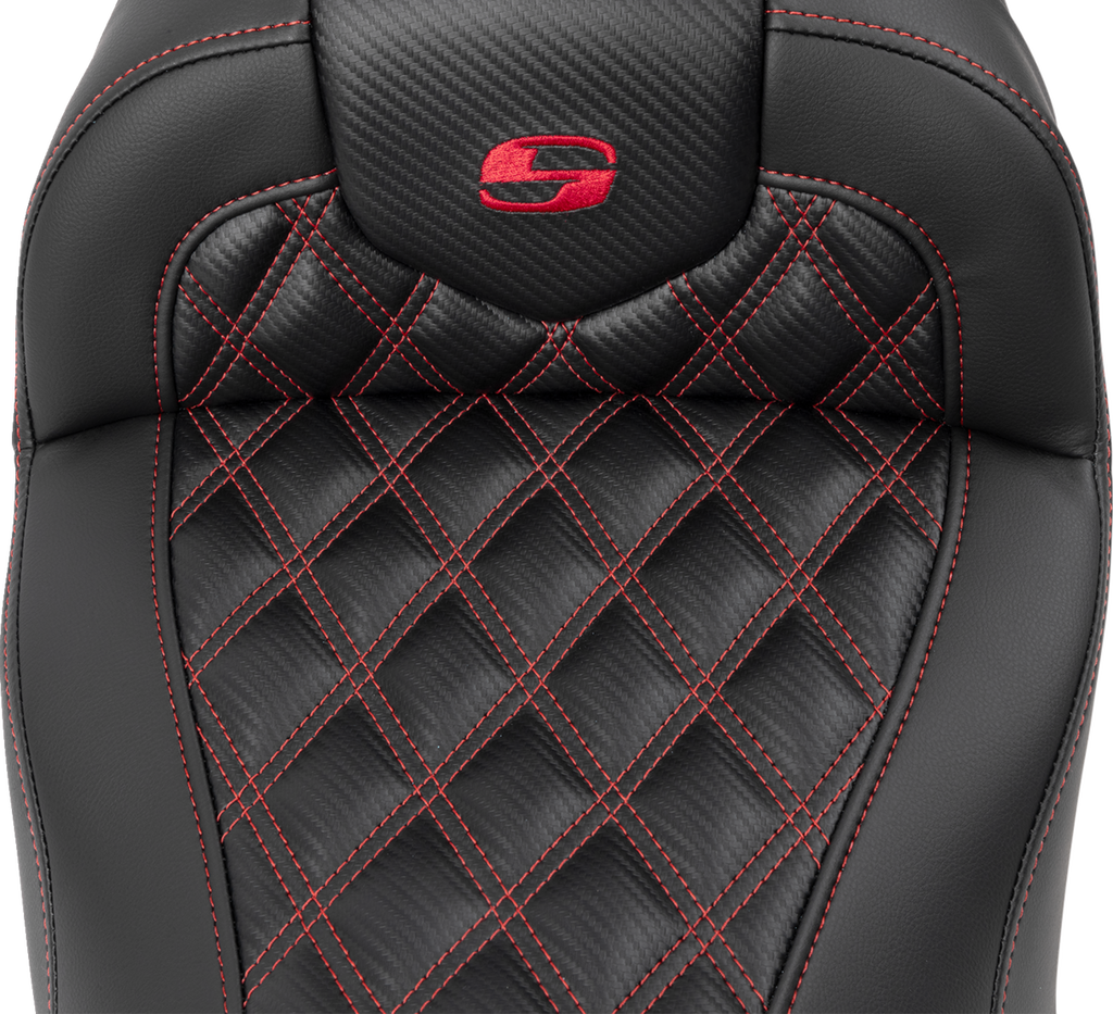 SADDLEMEN RoadSofa™ Seat - without Backrest - Carbon Fiber - Lattice Stitch - Red Stitch - FLTR/FLHX '23-'24