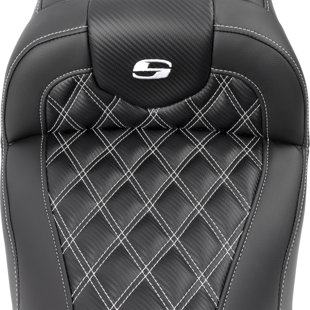 SADDLEMEN RoadSofa™ Seat - without Backrest - Carbon Fiber - Lattice Stitch - White Stitch - FLTR/FLHX '23-'24