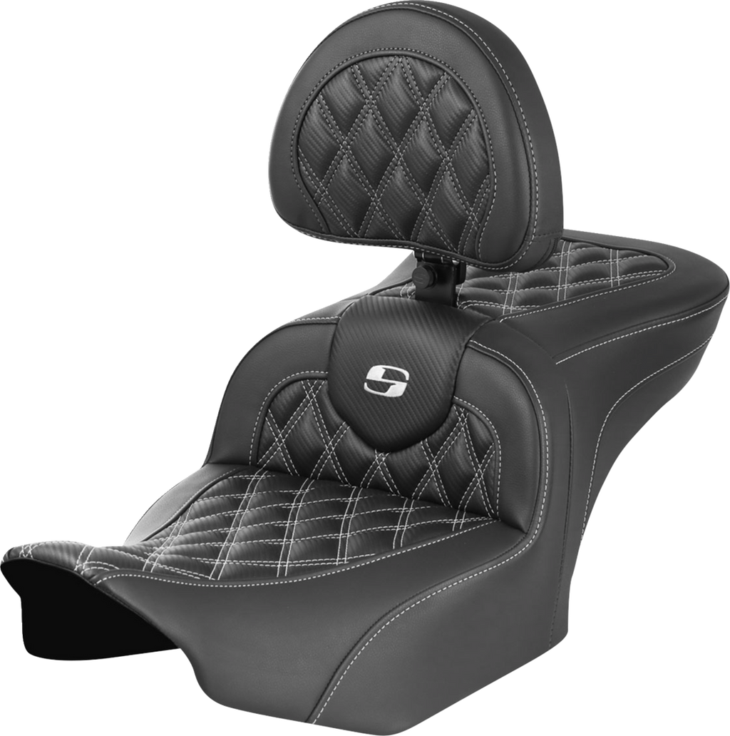 SADDLEMEN RoadSofa™ Seat - with Backrest - Carbon Fiber - Lattice Stitch - White Stitch - FLTR/FLHX '23-'24