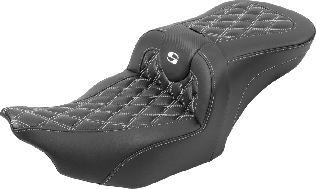 SADDLEMEN RoadSofa™ Seat - with Backrest - Carbon Fiber - Lattice Stitch - White Stitch - FLTR/FLHX '23-'24