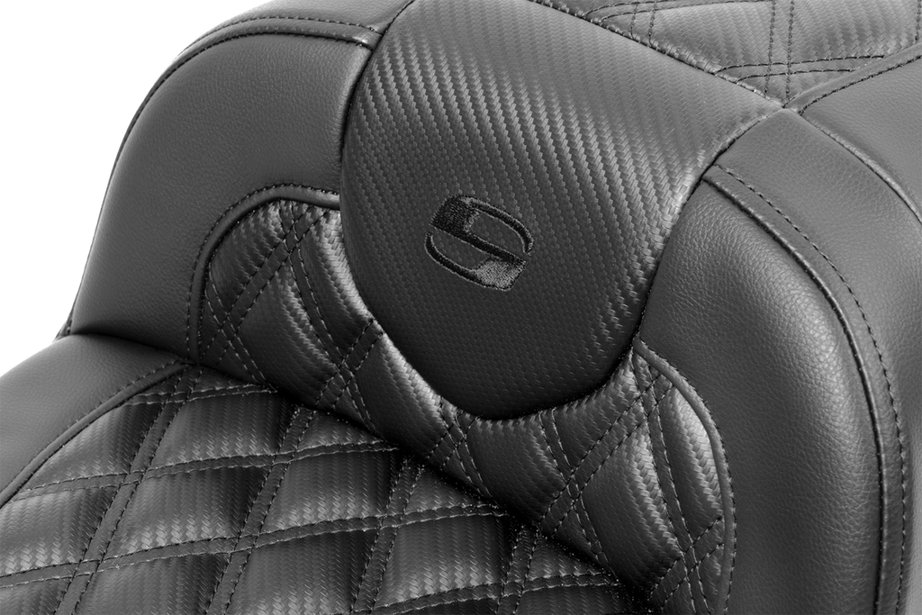 SADDLEMEN Roadsofa™ Extended Reach Seat - without Backrest - Carbon Fiber - Lattice Stitch - FLTR/FLHX '23-'24