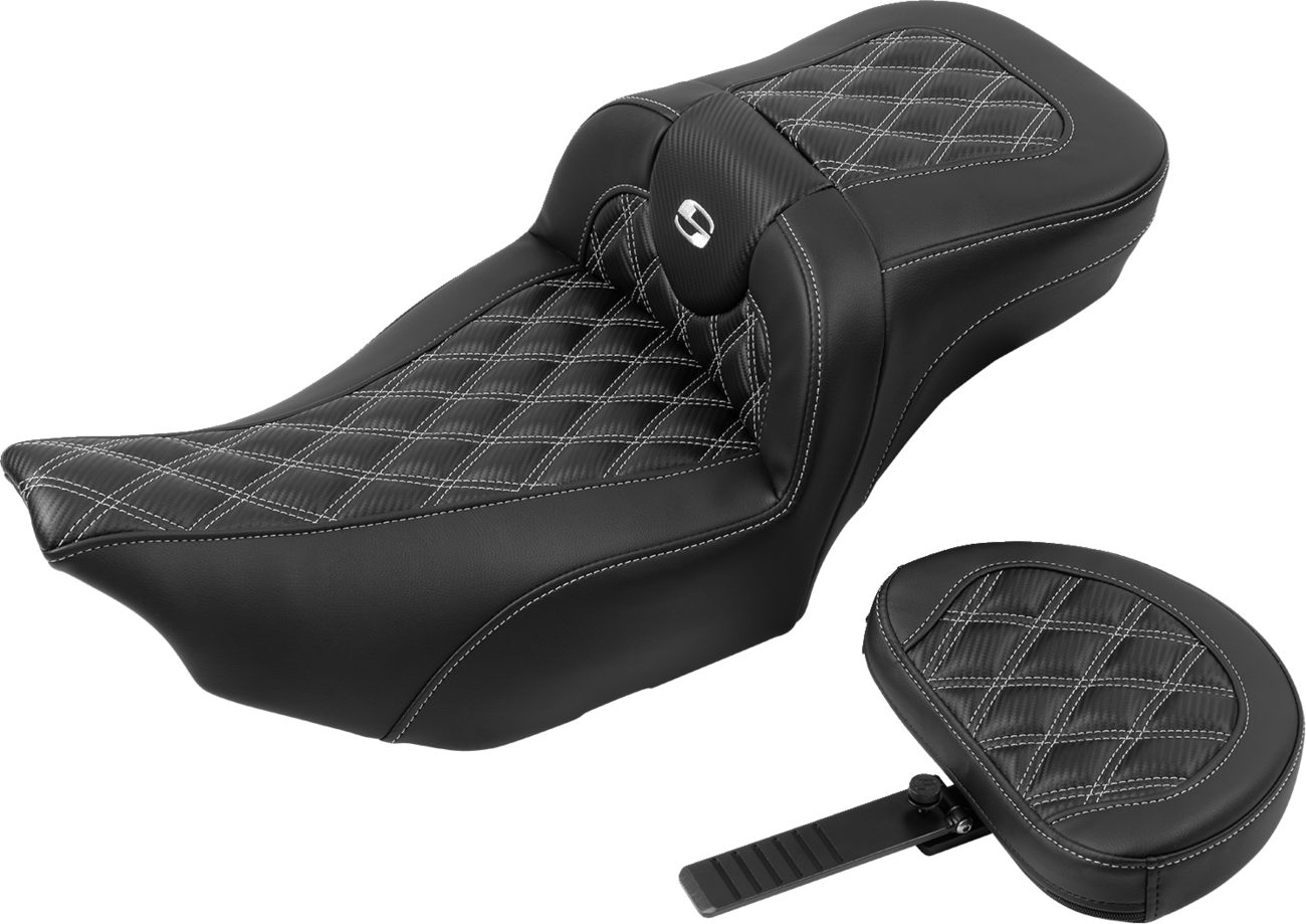 SADDLEMEN Roadsofa™ Extended Reach Seat - with Backrest - Lattice Stitch - Silver Stitch - FLTR/FLHX '23-'24