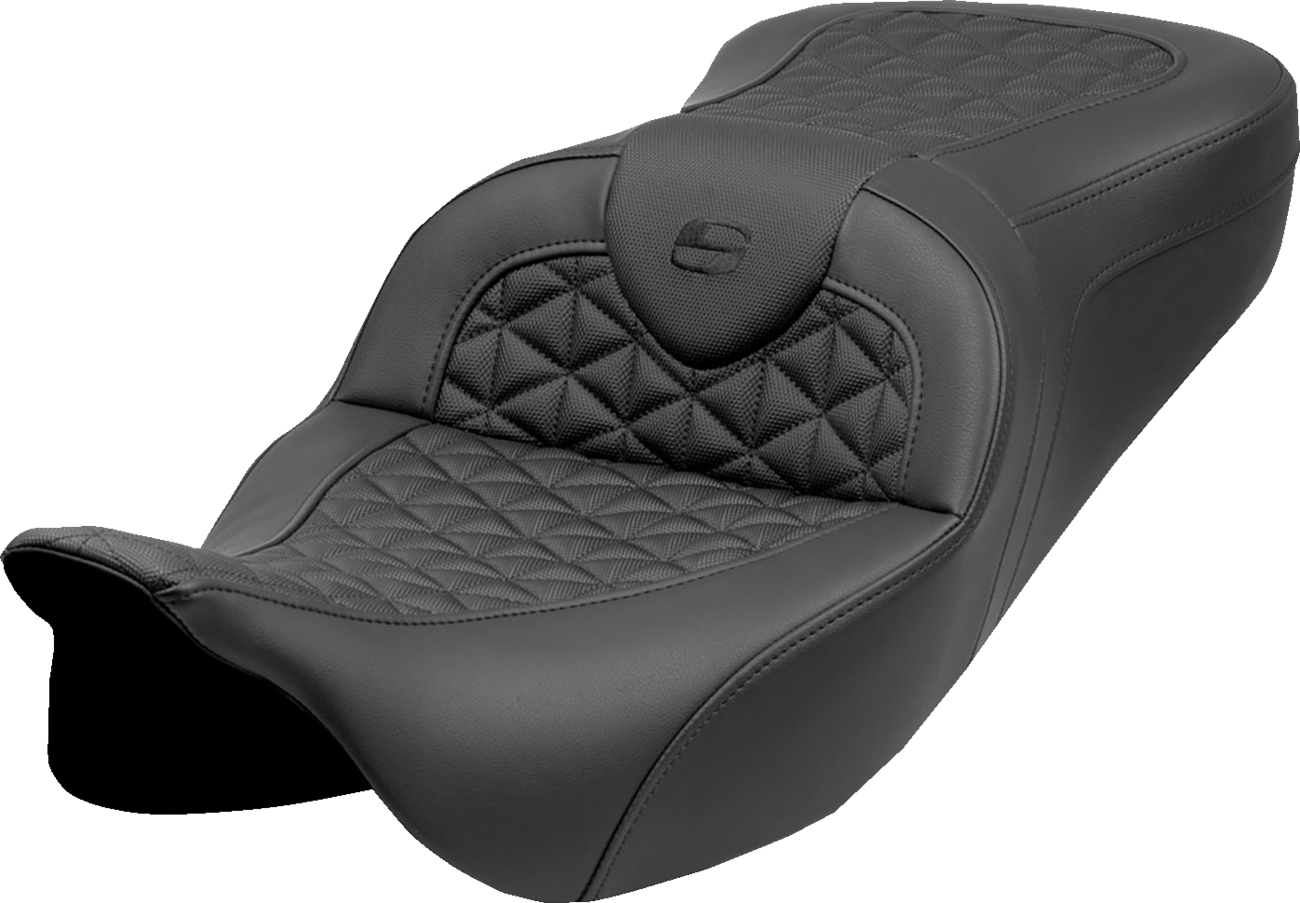 SADDLEMEN RoadSofa™ Tri Gripper Seat - Standard Reach - w/o Backrest - FLH/FLT '08-'25