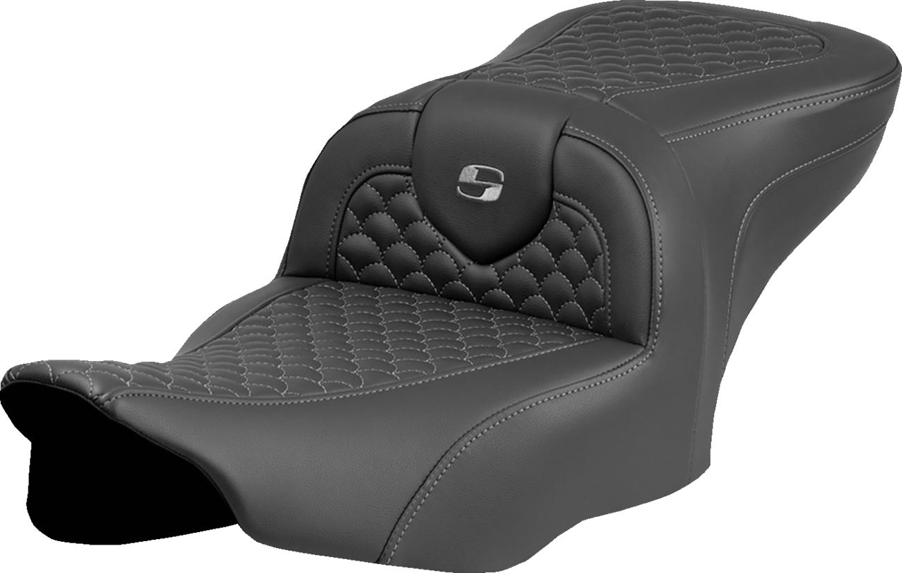 SADDLEMEN Roadsofa™ Seat - Dragon Scale Stitch - Dark Gray Stitch - w/o Backrest - FLTR/FLHX '23-'24