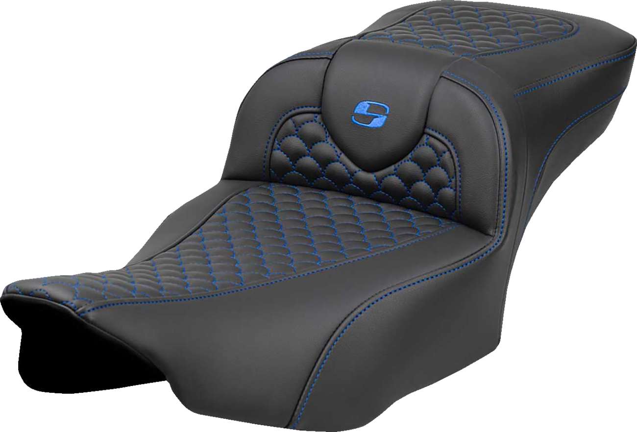 SADDLEMEN Roadsofa™ Extended Reach Seat - Dragon Scale Stitch - Blue Stitch-w/o Backrest - FLTR/FLHX '23-'24