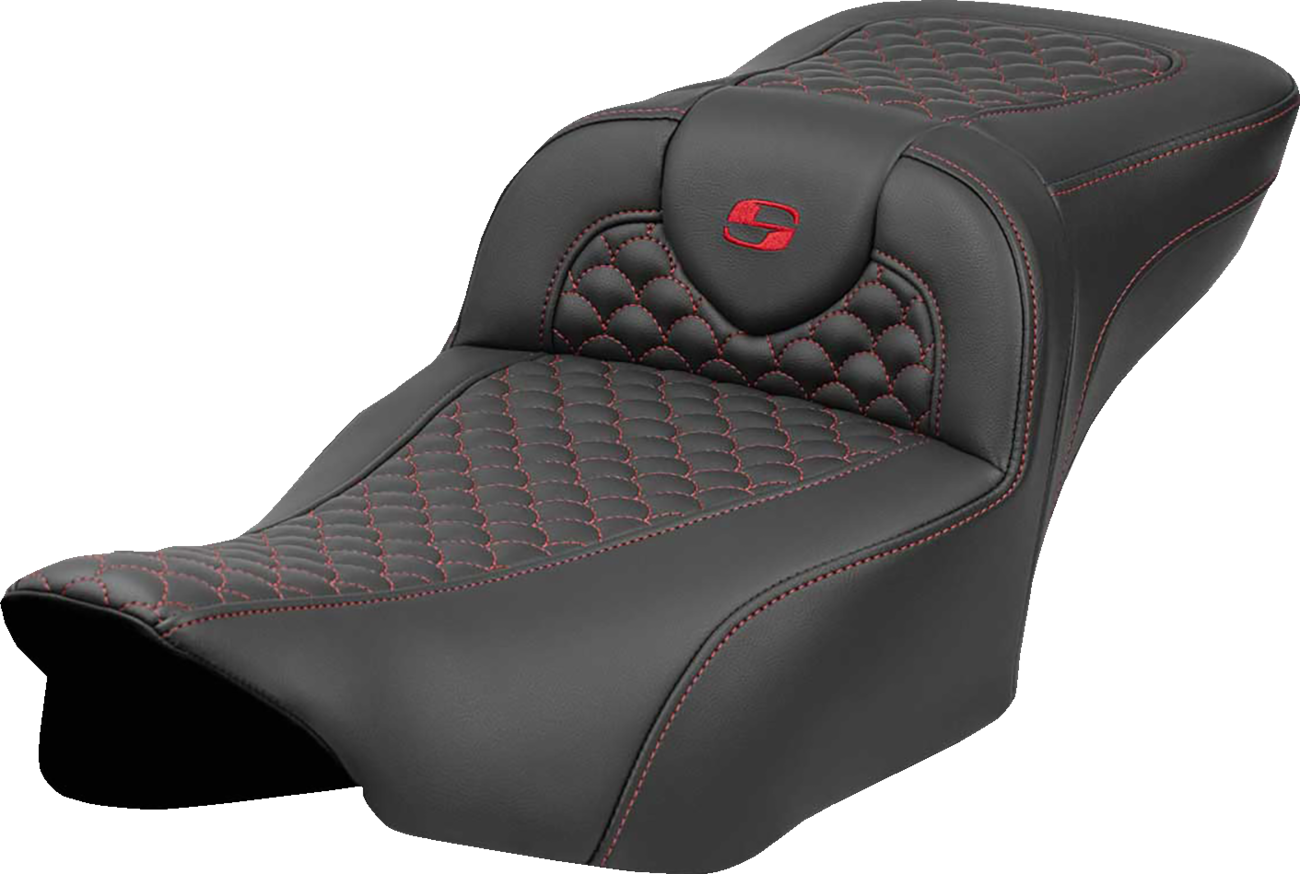 SADDLEMEN Roadsofa™ Extended Reach Seat - Dragon Scale Stitch - Red Stitch - w/o Backrest - FLTR/FLHX '23-'24