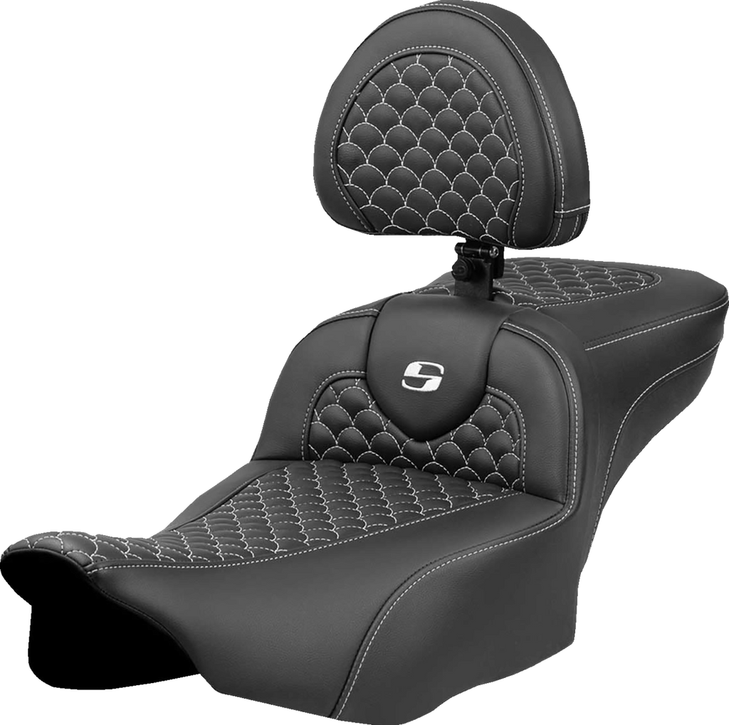 SADDLEMEN Roadsofa™ Extended Reach Seat - Dragon Scale Stitch - White Stitch - w/ Backrest - FLTR/FLHX '23-'24