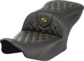 SADDLEMEN Roadsofa™ Seat - Carbon Fiber - without Backrest - Gold Lattice Stitch - FLH/FLT '23-'25