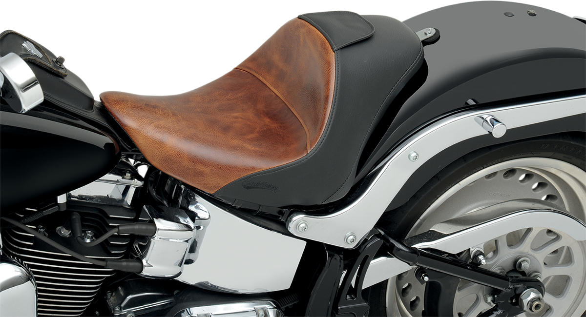 SADDLEMEN Lariat Seat - Softail '06-'17