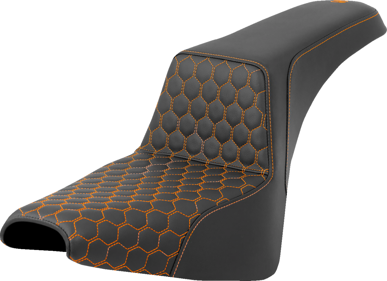 SADDLEMEN Step-Up Seat - Honeycomb - Orange Stitching - FXBB/FXST '18-'24