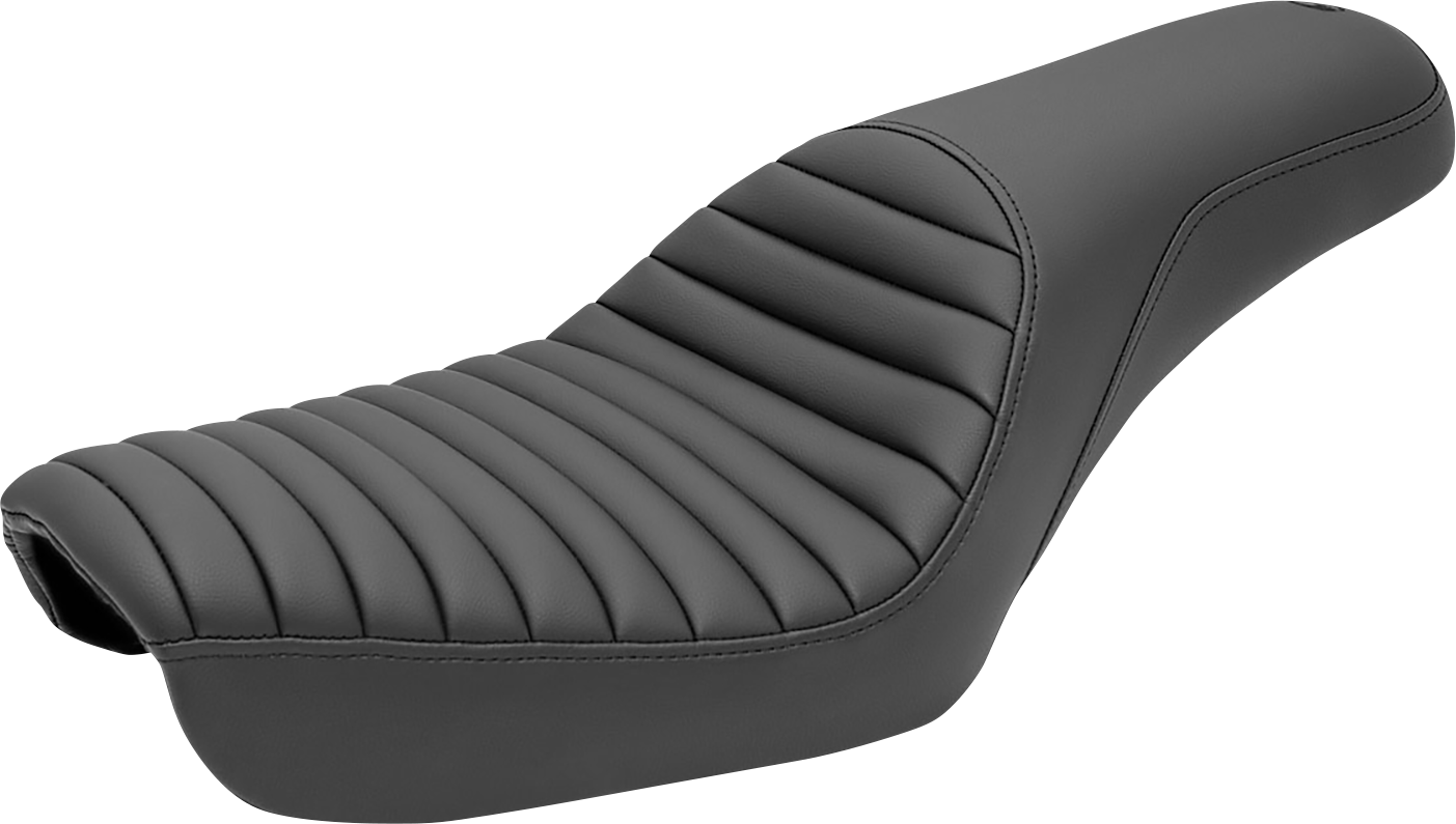 SADDLEMEN Profiler™ Tuck-n-Roll Seat - Black - FXD '04-'05