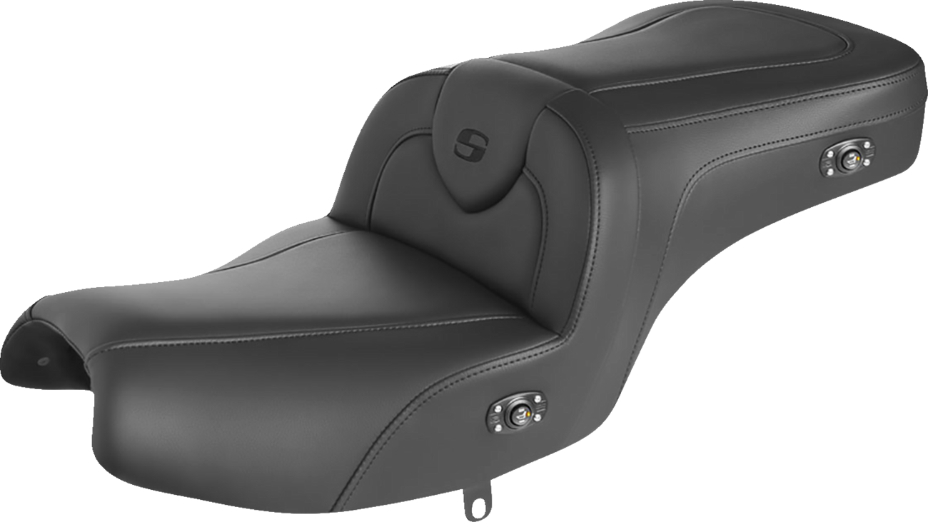 SADDLEMEN RoadSofa™ Seat - without Backrest - Black w/ Black Stitching - Heated - Challenger/Pursuit '20-'24