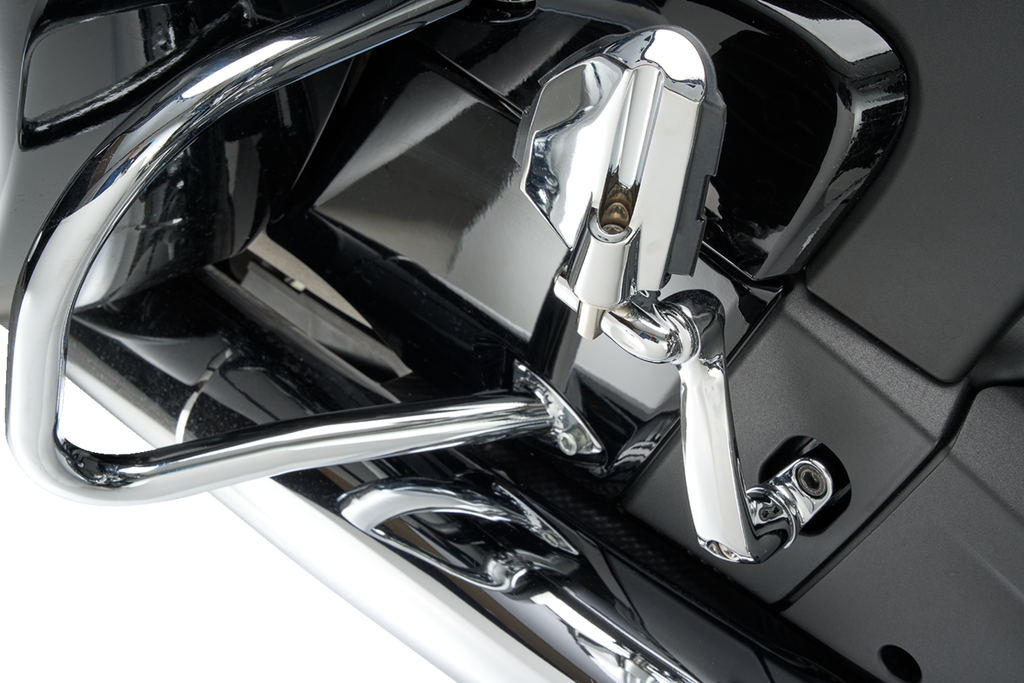 Ciro Footrest Fits 1/2' Clevis Mnt - Chrome