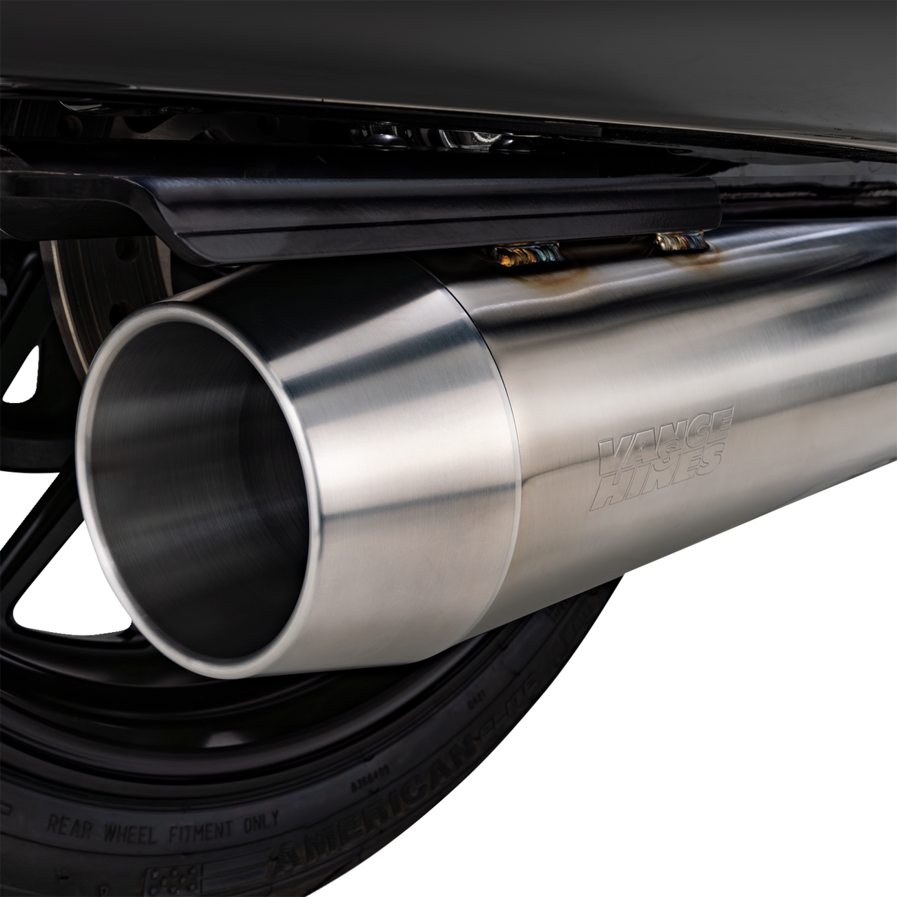 VANCE & HINES 2-into-1 Gaslighter Exhaust System with Heat Shields - M8 Touring - Brushed