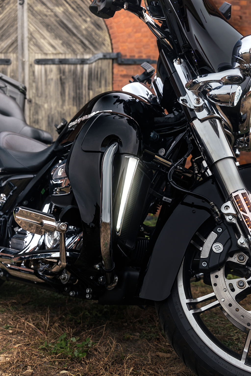 Ciro Lights Fang Lwr Frng - Chrome