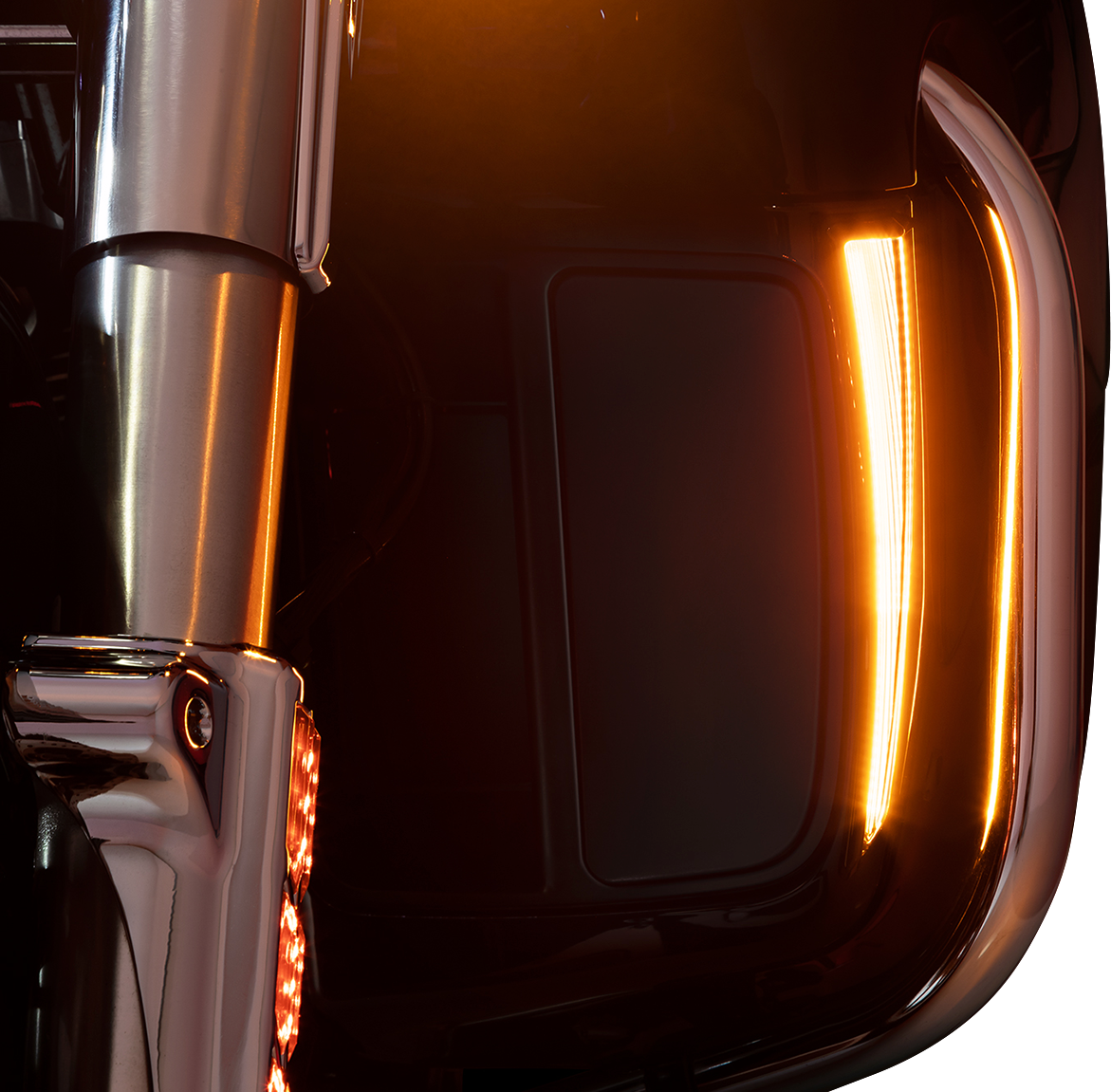 Ciro Lights Fang Lwr Frng - Black