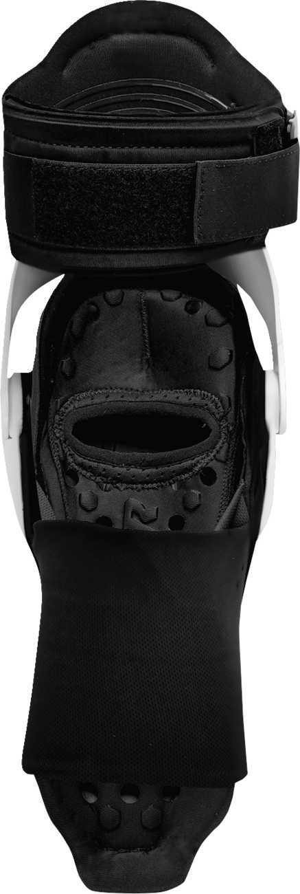 Thor Kneegrd Sntnl Ltd Wh 2X/3