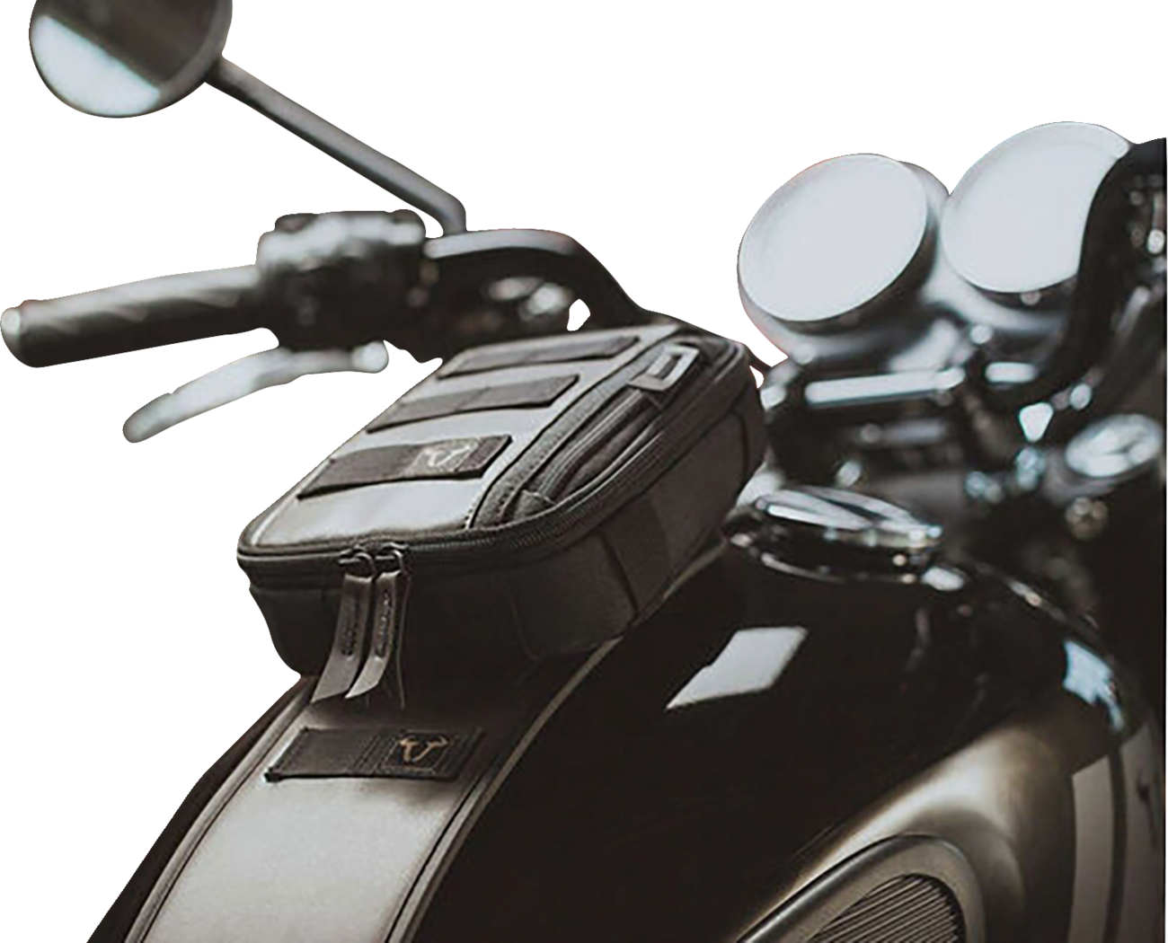 Legend Gear Tank Strap System - with LA2 Accessory Bag - BMW '14-'23 (1)